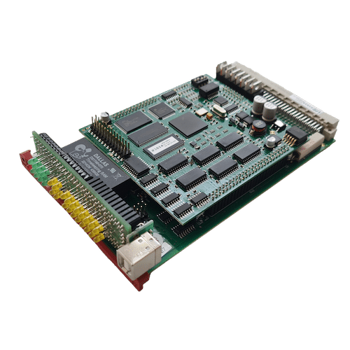 Ein E5C – EURO5 CPU-Board mit verschiedenen Chips und Anschlüssen auf der Platine. Ideal um eine Schrittmotorsteuerung entwickeln